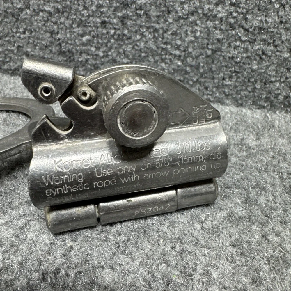 Komet‎ Altochut 5/8